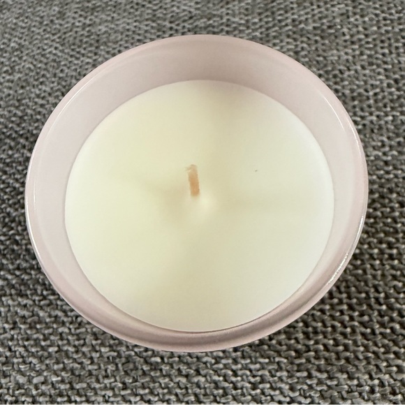 Burberry Her Scented Candle Pink New 70g  2.4Oz Authentic Brand - Picture 9 of 16